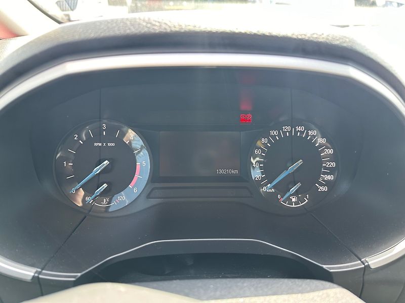 Ford S-MAX (2016) 2.0TDCi NAVI,GARANCE KM - fotka 10 z 17