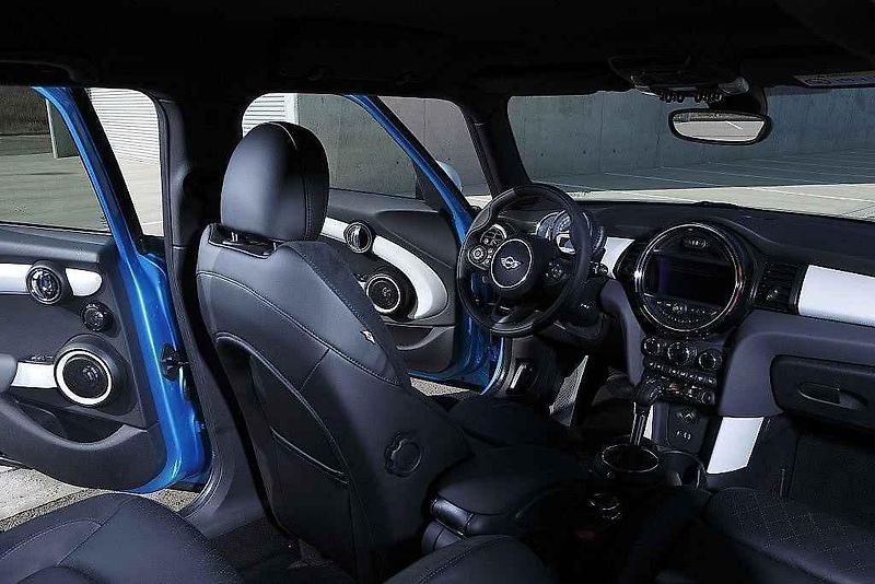 Mini 5 door.