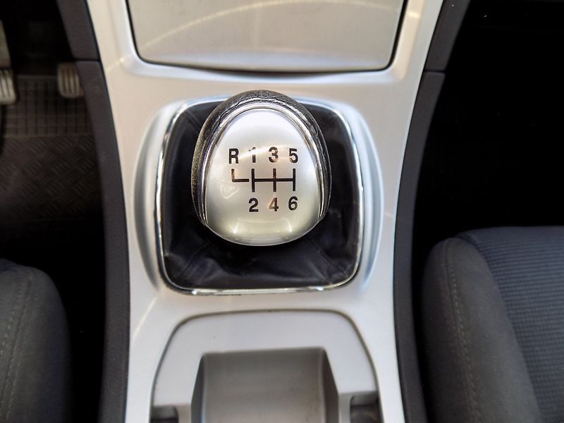 Ford S-MAX (2008) 2.0TDCi/klimatizace/ - fotka 30 z 33