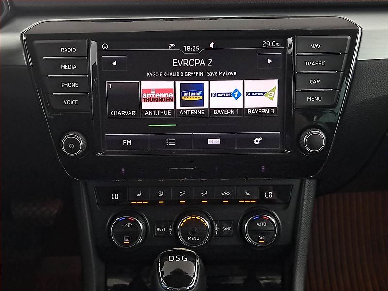 Škoda Superb (2016) Ambition 1.6 TDI, Automat - fotka 12 z 20