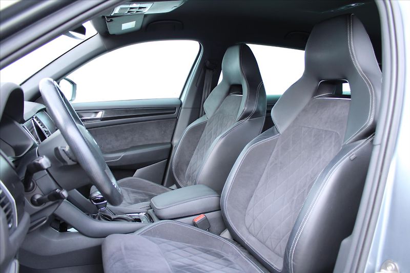 Škoda Kodiaq 2.0 TDI 140kW SPORTLINE 4x4 ČR - fotka 10 z 29