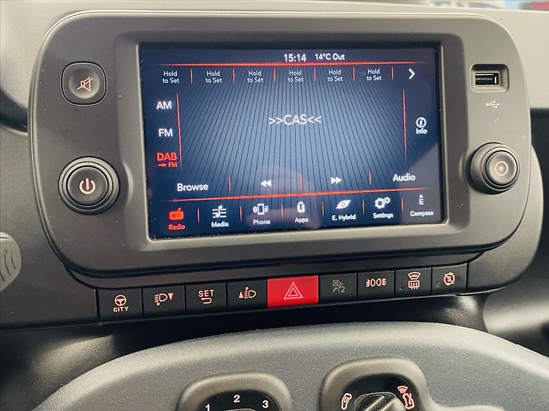 Fiat Panda 1,0 Hybrid - fotka 17 z 23