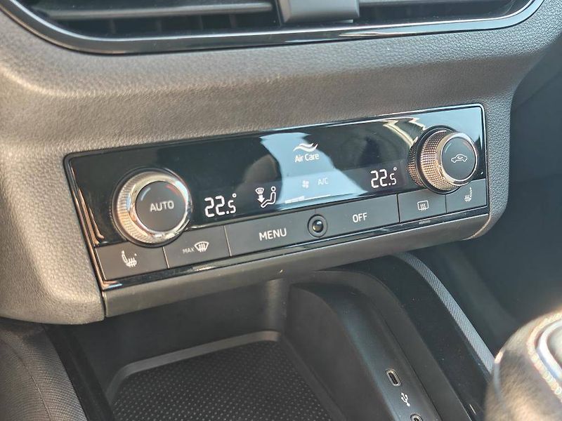 Škoda Kamiq Fresh 6MP 1,0TSI - fotka 18 z 23