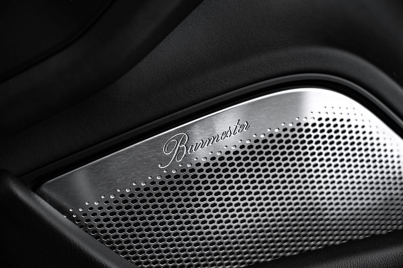 Porsche Taycan Turbo S Keramiky Pano 360 - fotka 23 z 28