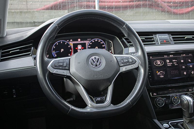 Volkswagen Passat - fotka 24 z 27