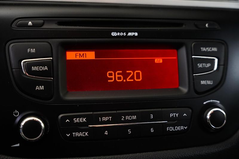 Kia Ceed - fotka 19 z 26