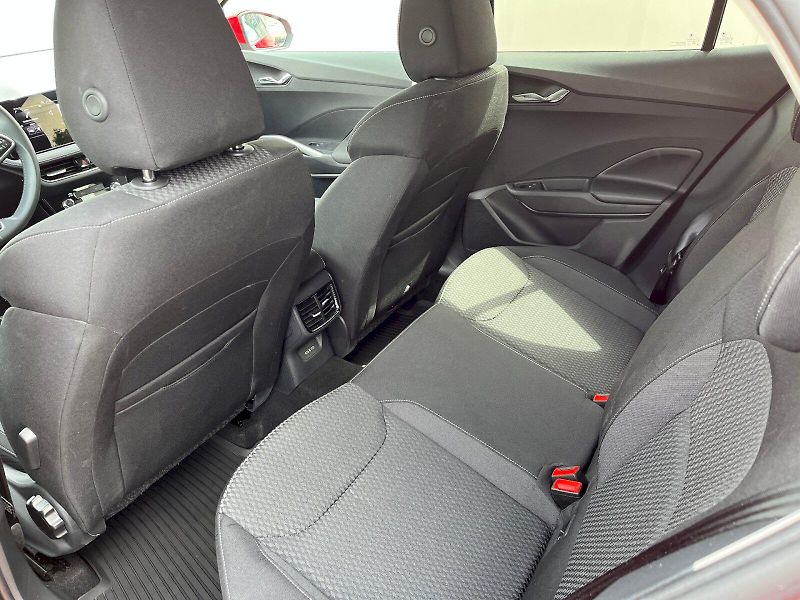 Škoda Fabia (2025) 1.0 TSI 85kW Top Selection DSG - fotka 7 z 27