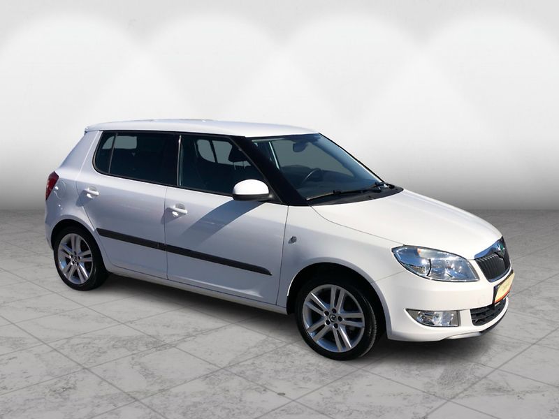 Škoda Fabia 1.2 TSi Ambiente - fotka 6 z 27