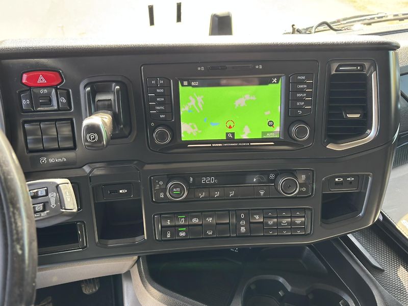 Scania R450 EURO 6 low deck - fotka 21 z 22