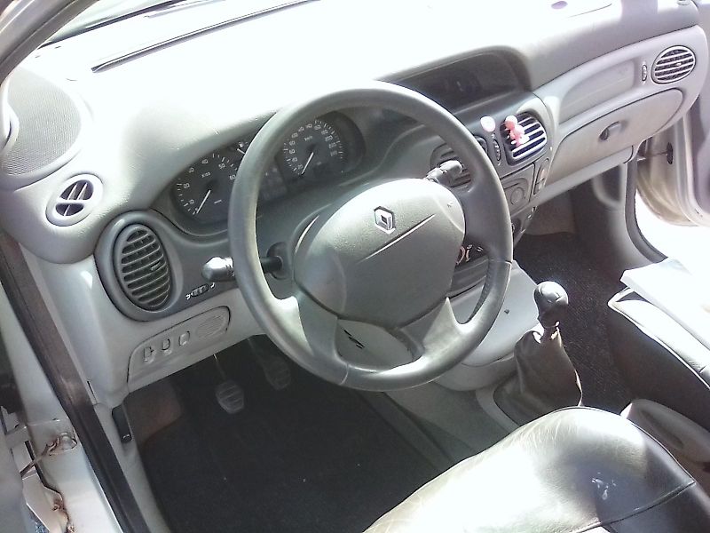 Renault Scénic (2002) 1.9 Dci Expression, jede dobře - fotka 12 z 30