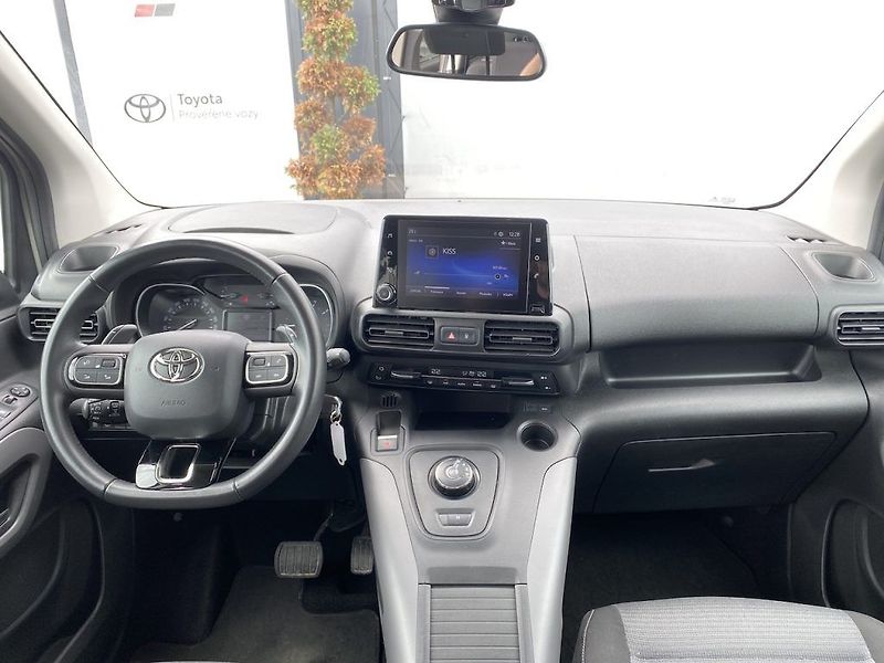 Toyota ProAce City Verso 1.2iT, ČR, Family, 7 míst - fotka 11 z 19