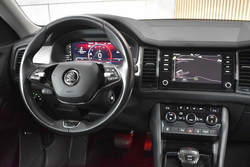 Škoda Kodiaq 2.0 TDI DSG*4X4*7.MÍST*ACC*DPH - fotka 8 z 46