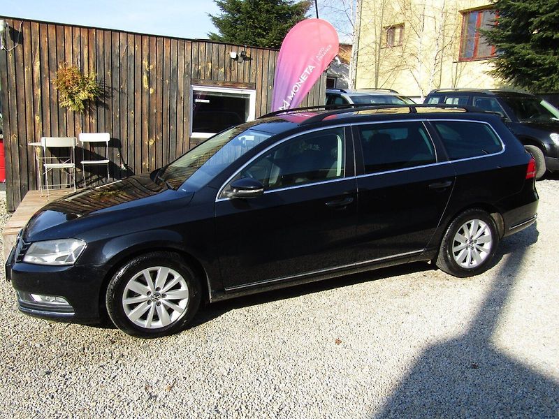 Volkswagen Passat (2011) 1.6 TDI 77kW - fotka 2 z 45