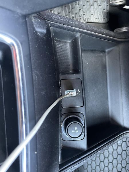 Ford Mondeo (2020) Titanium 8AT 2.0 EcoBlue -Full - fotka 29 z 40