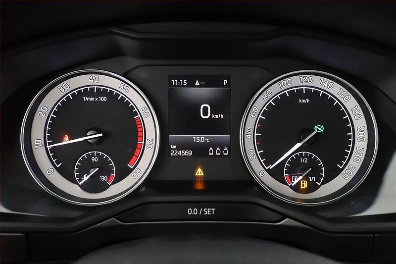 Škoda Superb (2019) Style 2.0 TSI, Automat - fotka 8 z 17