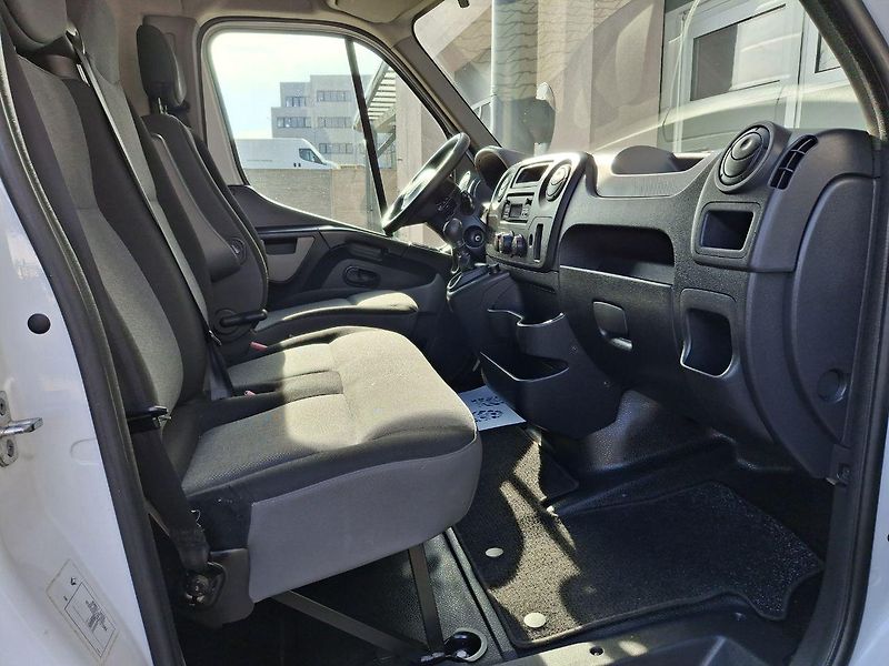 Renault Master (2015) 2.3 DCI L4H2, skříň, 120kW - fotka 16 z 26