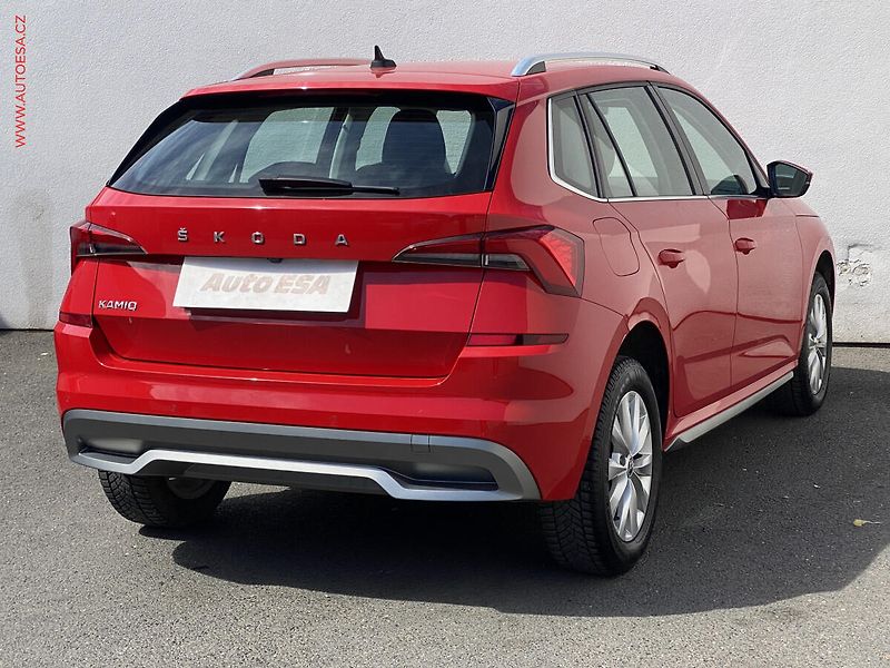 Škoda Kamiq (2021) 1.0 TSi, ČR, Style, LED - fotka 4 z 18