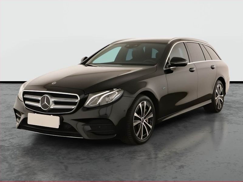 Mercedes-Benz Třídy E (2019) E 300 de - fotka 2 z 31