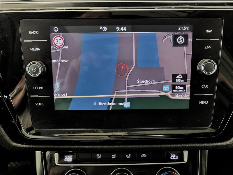Volkswagen Touran 1,5 Již není k dispozici - fotka 25 z 50
