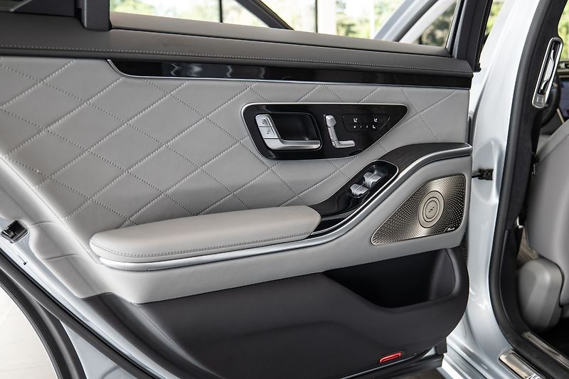 Mercedes-Benz Třídy S S 350d 4M. - fotka 12 z 22