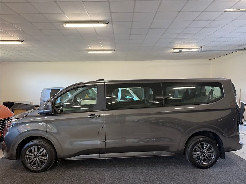 Ford Tourneo Custom 2,0 L2,Titanium,110kW,po servi - fotka 3 z 29