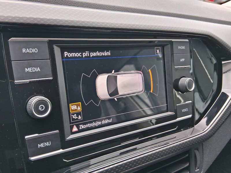 Volkswagen T-Cross LIFE 1.0 TSI 70 kW - fotka 22 z 23