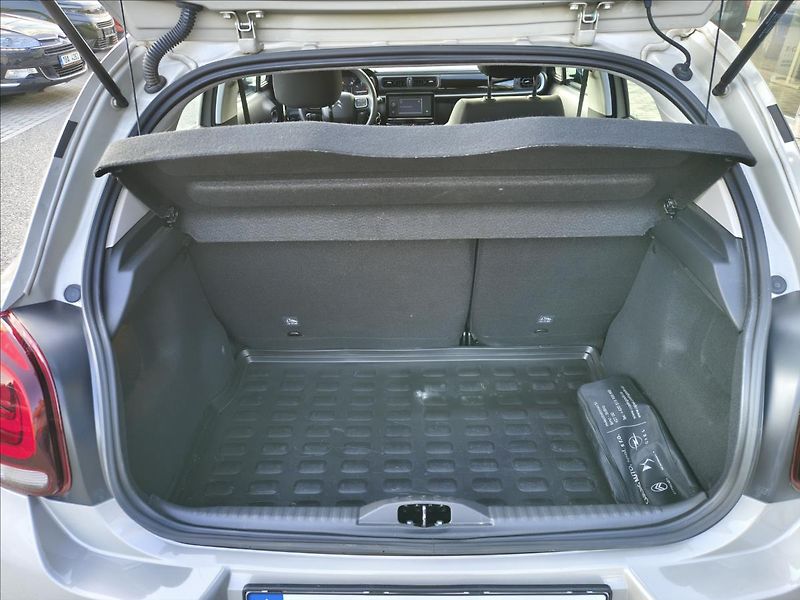Citroën C3 1,2   YOU 82K - fotka 6 z 15