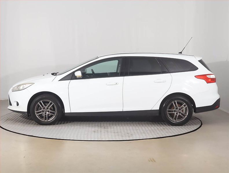 Ford Focus (2013) 1.6 TDCI, nová STK - fotka 3 z 14