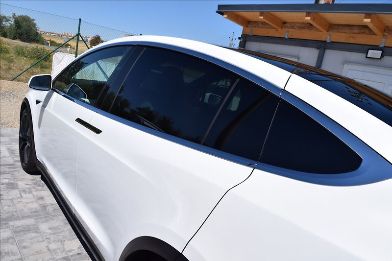 Tesla Model X 100D FSD 6MÍST TAŽNÉ - fotka 11 z 34