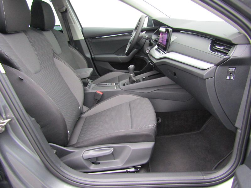 Škoda Octavia IV FL Selection 1.5 TSI /110kW - fotka 21 z 30