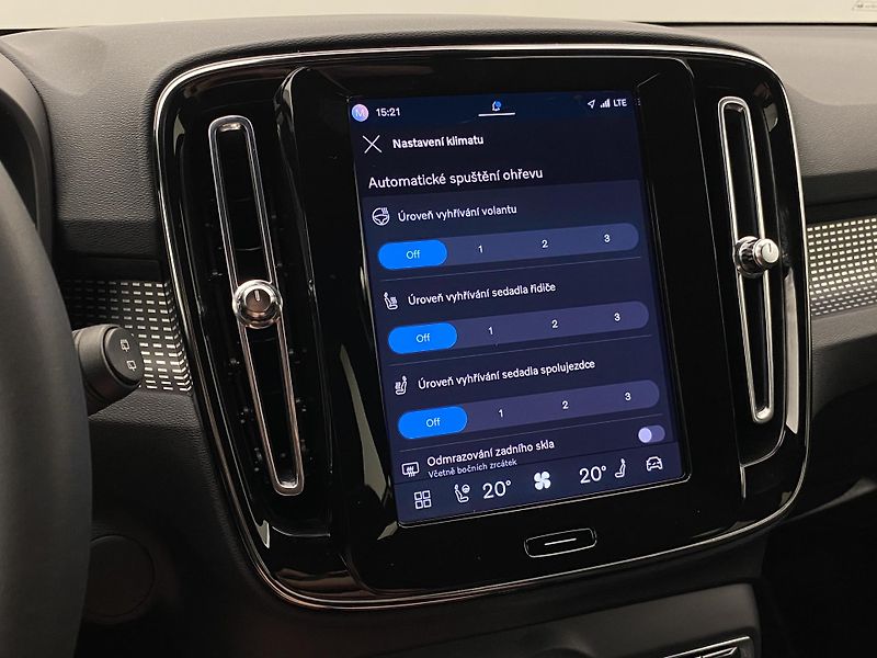 Volvo XC40 PURE ELECTRIC RECHARGE PLUS - fotka 37 z 51