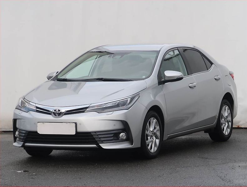 Toyota Corolla (2018) 1.6 Valvematic, ČR,1.maj - fotka 2 z 21