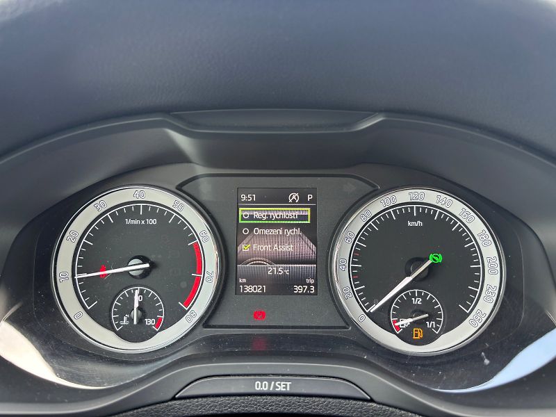 Škoda Karoq (2019) 1.5 TSI 110kW DSG Style - fotka 16 z 35