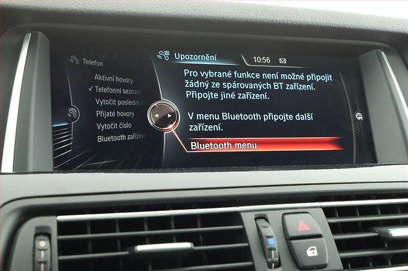BMW Řada 5 (2015) 520d xDrive, 4X4, Automat - fotka 18 z 20