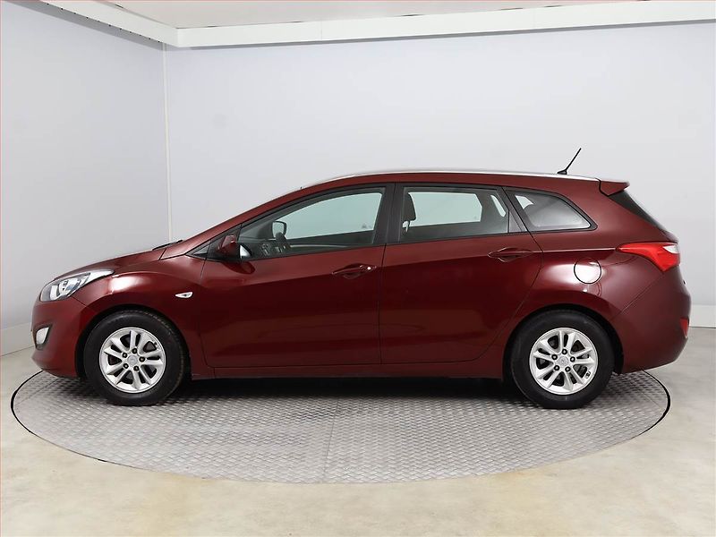 Hyundai i30 (2016) 1.6 CRDi, Tempomat - fotka 3 z 12