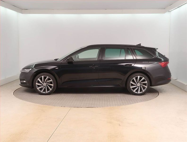 Škoda Octavia (2023) Style 2.0 TDI, Automat - fotka 3 z 17