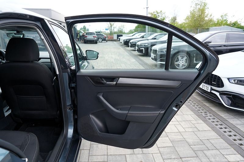 Škoda Rapid 1.0 TSI 95 PS Style/Al/LED/ČR - fotka 17 z 34