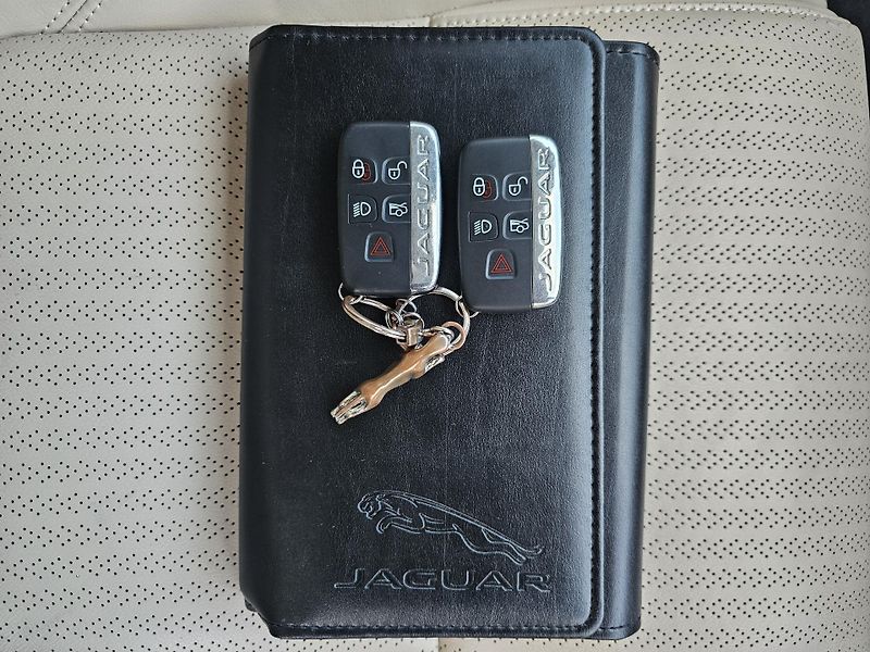 Jaguar XF (2019) 2.0 25D 177kW 2019,VÝHŘEV,KŮŽE - fotka 49 z 50