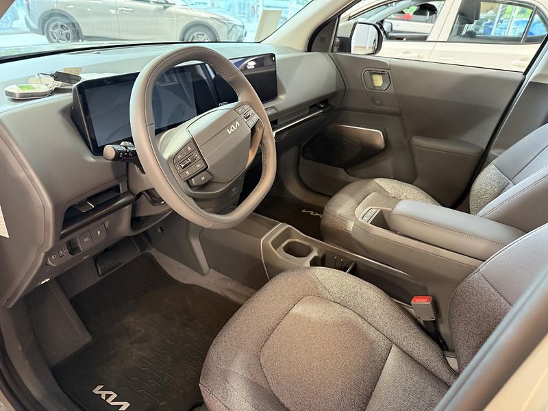 Kia EV2 EV2 QV1 4P 4x2 AIR - fotka 8 z 11