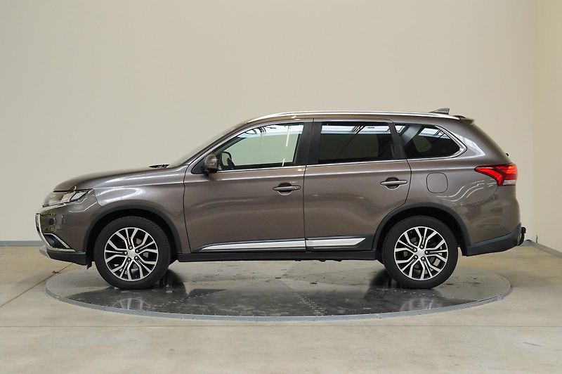 Mitsubishi Outlander - fotka 3 z 28