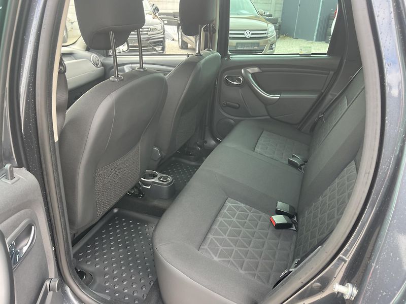 Dacia Duster (2015) 1.6i 84kw klimatizace 32000km! - fotka 13 z 19