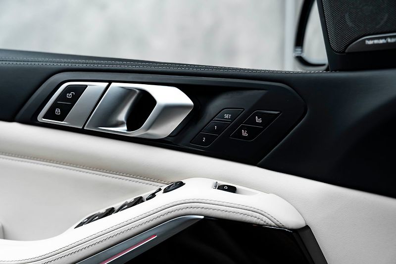 BMW X5 M50d Final edition - fotka 22 z 28