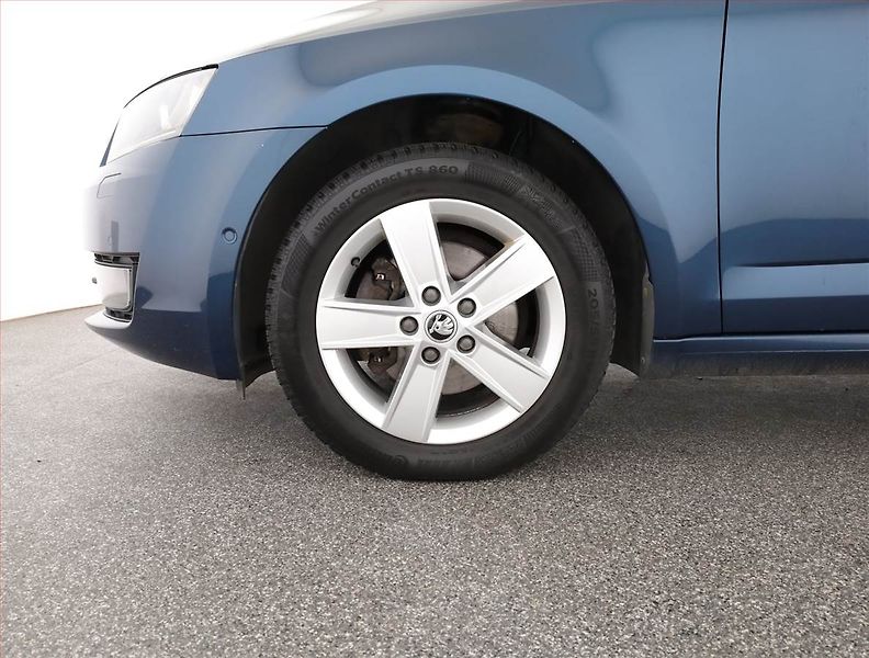 Škoda Octavia (2012) Elegance 2.0 TDI, Automat - fotka 17 z 17