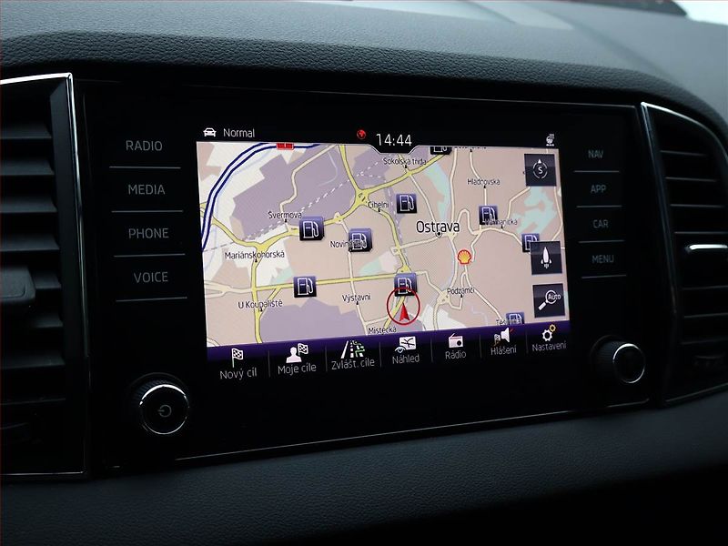 Škoda Karoq (2019) 2.0 TDI - fotka 17 z 22