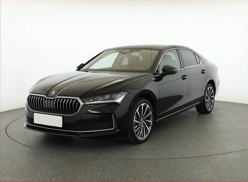 Škoda Superb (2025) 2.0 TDI - fotka 2 z 21