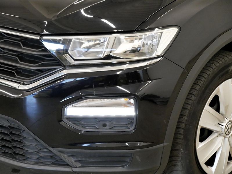 Volkswagen T-Roc - fotka 9 z 24