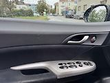 Honda Civic (2008) 1.4 i-DSI 63kW klima - náhled 10