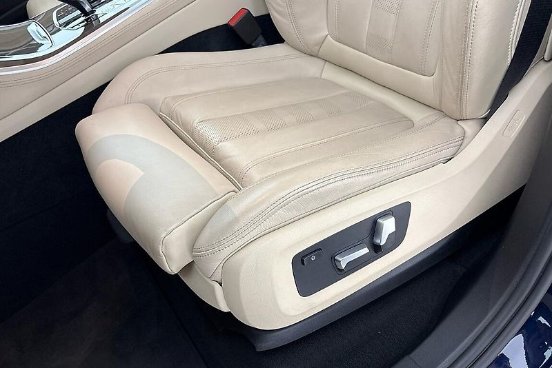 BMW X5 xDrive40i - fotka 7 z 29