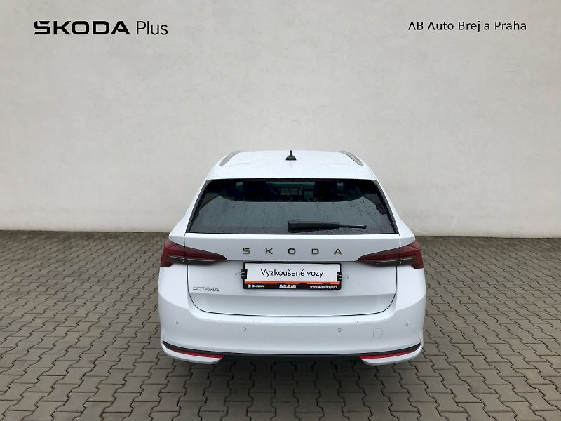 Škoda Octavia (2025) COMBI TOP SELECTION 1,5 TSI 11 - fotka 8 z 27