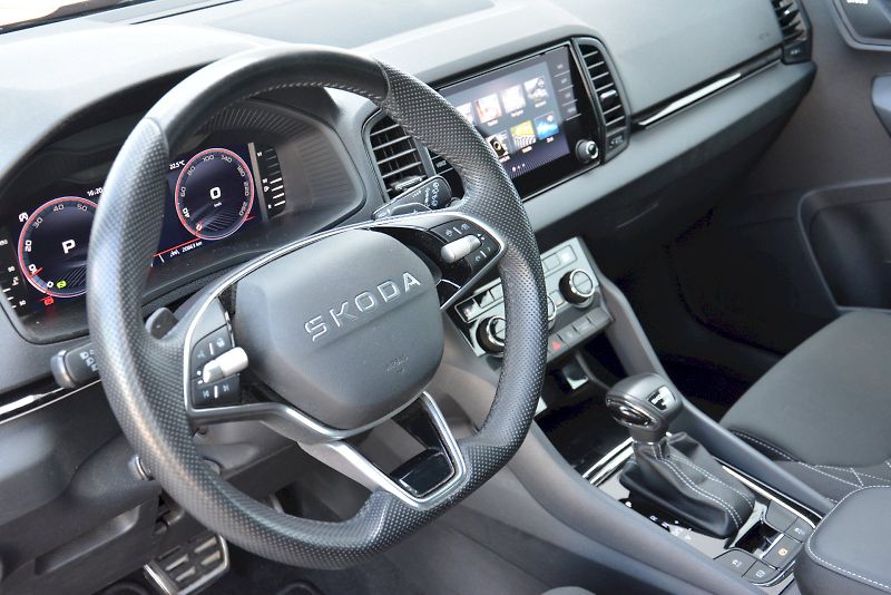 Škoda Karoq (2025) 2.0 TSI 140 KW 4x4 SportLINE D - fotka 7 z 27